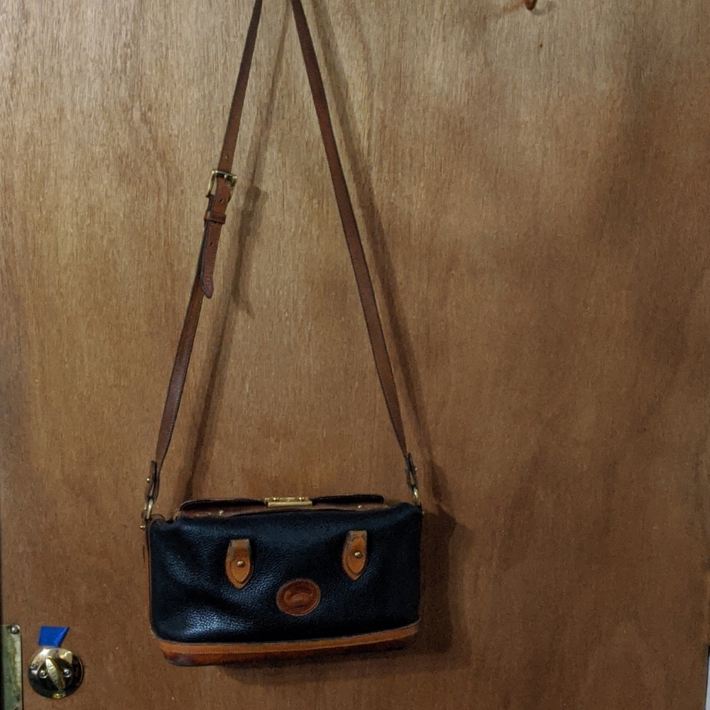 Vintage Dooney and Bourke Black Doctor Bag Satchel